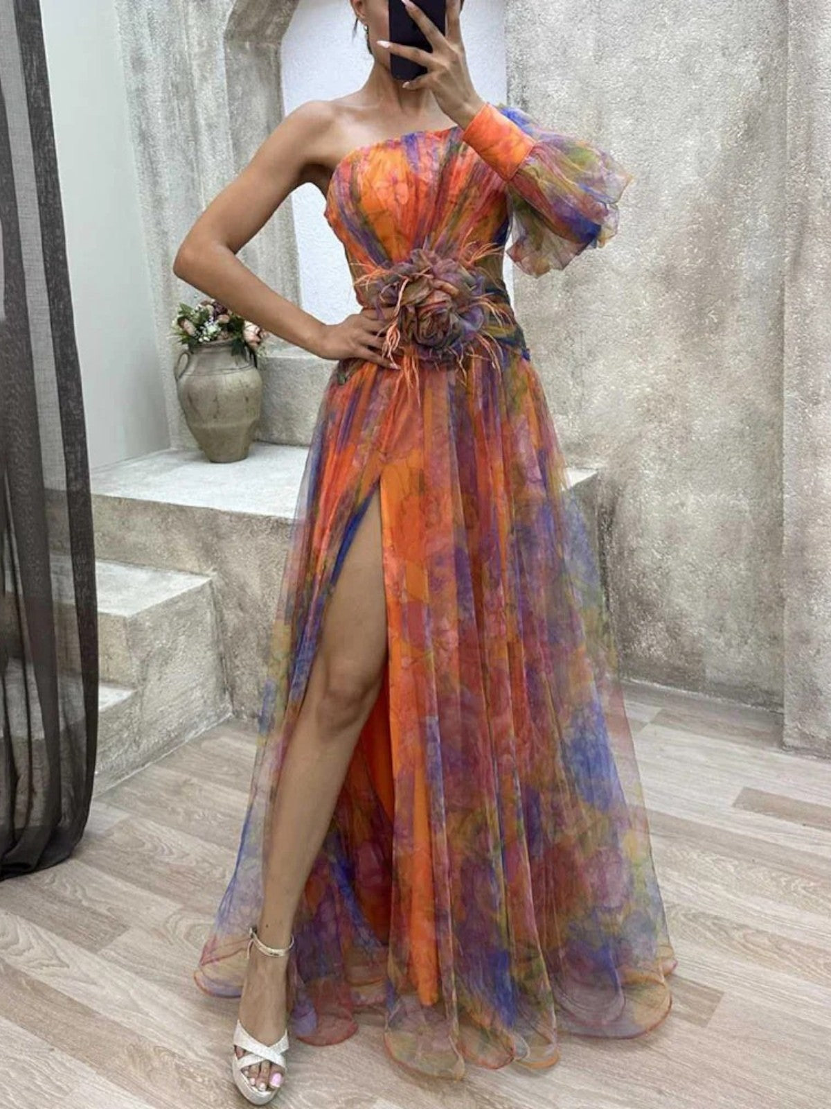 Amelia - Elegant Split Dress