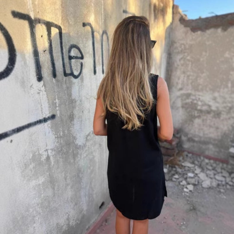 Isley - Classic Sleeveless Dress